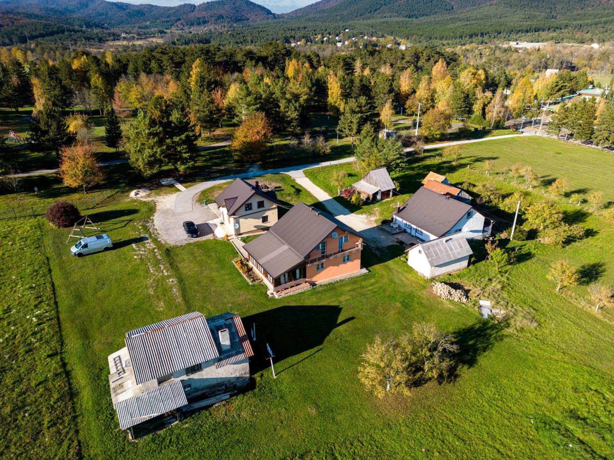 Apartments Marija Vrelo Koreničko Dış mekan fotoğraf