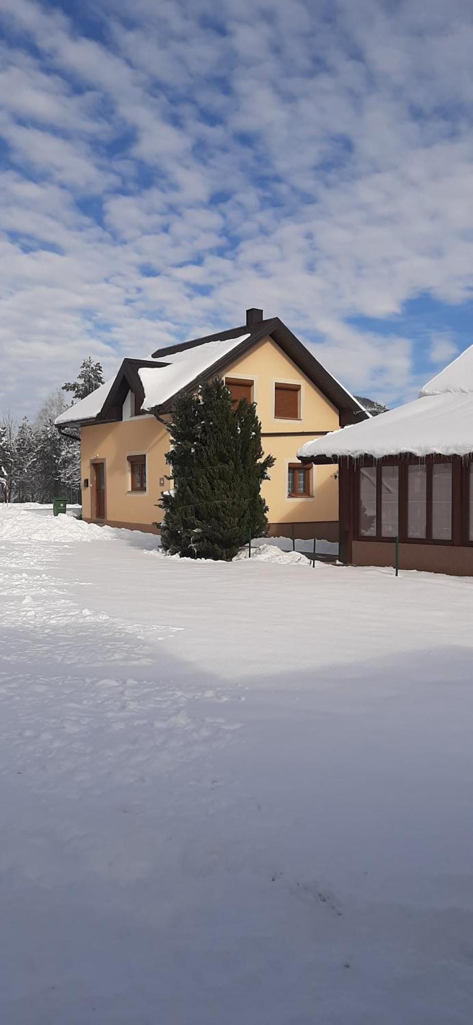 Apartments Marija Vrelo Koreničko Dış mekan fotoğraf