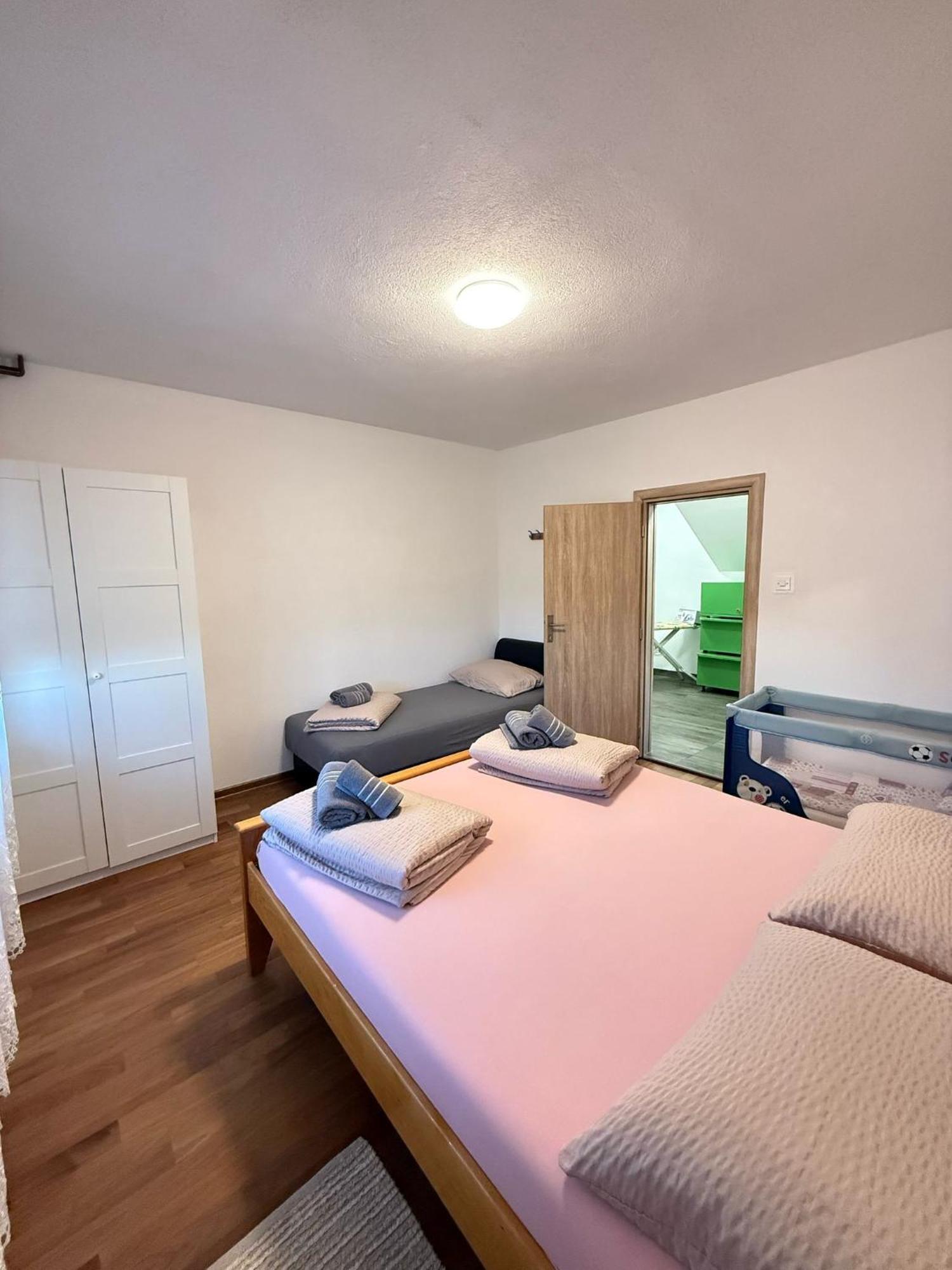 Apartments Marija Vrelo Koreničko Dış mekan fotoğraf