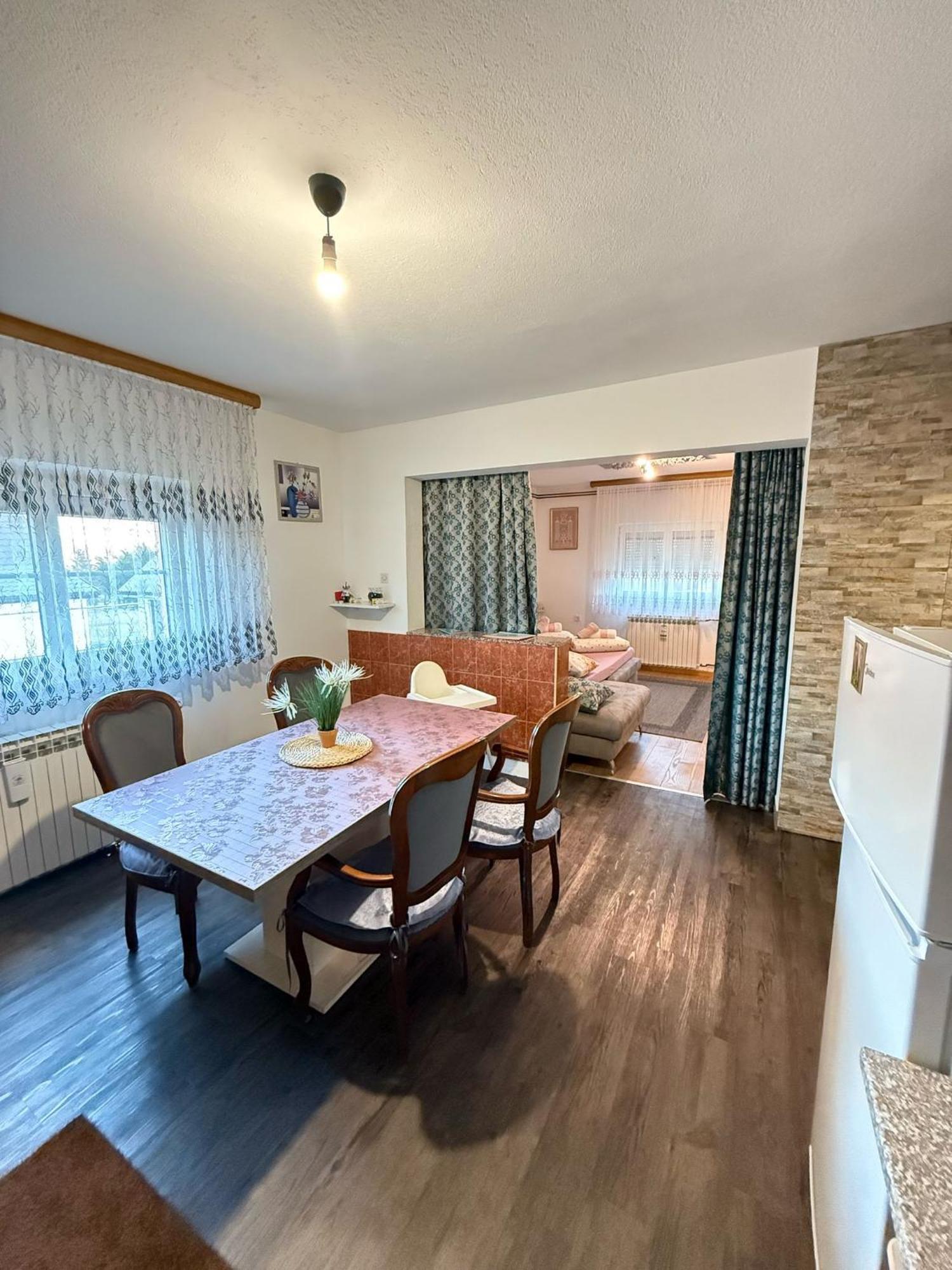 Apartments Marija Vrelo Koreničko Dış mekan fotoğraf